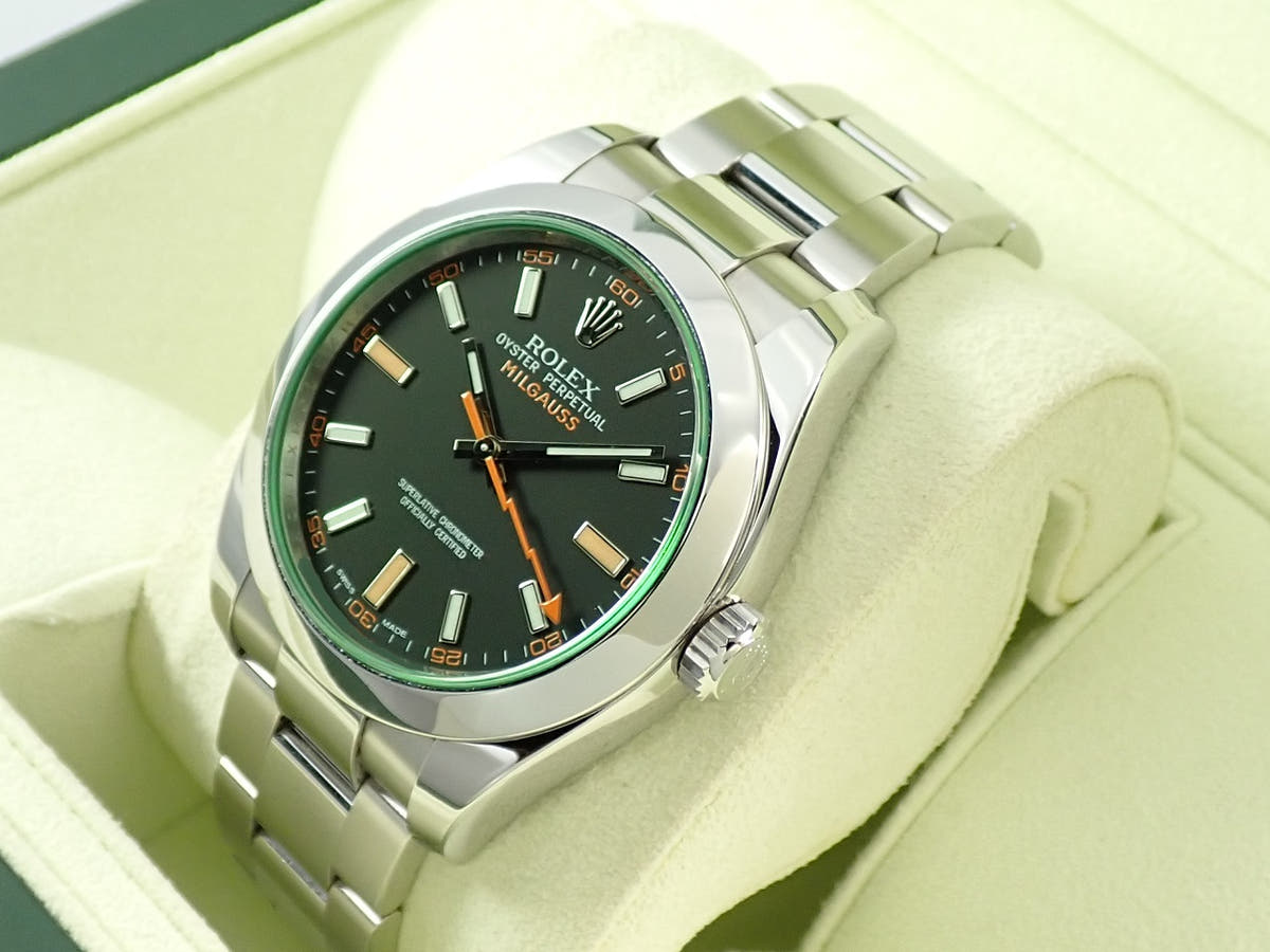 ロレックス ミルガウス Ref.116400GV ブラック文字盤 中古 XT8T2319