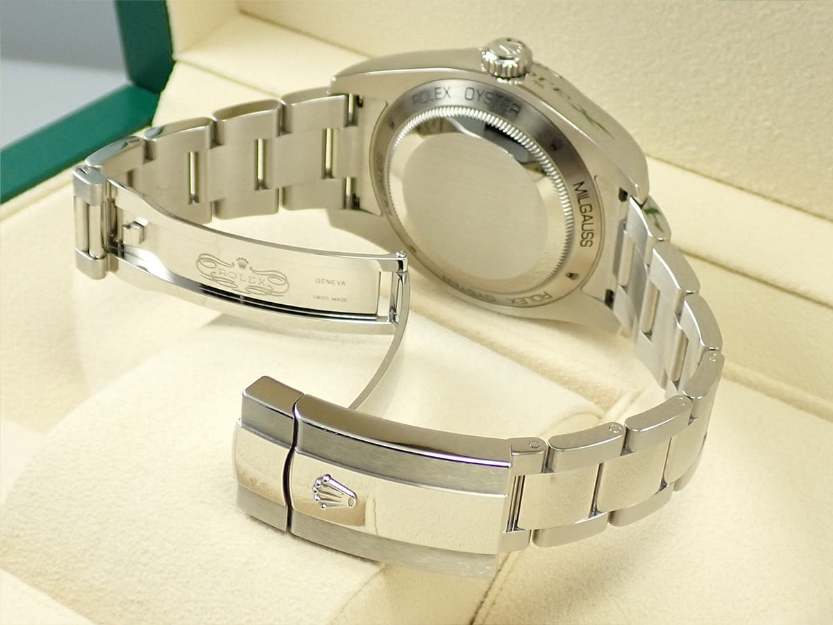 ロレックス ミルガウス Ref.116400GV Zブルー文字盤 中古 T8334695