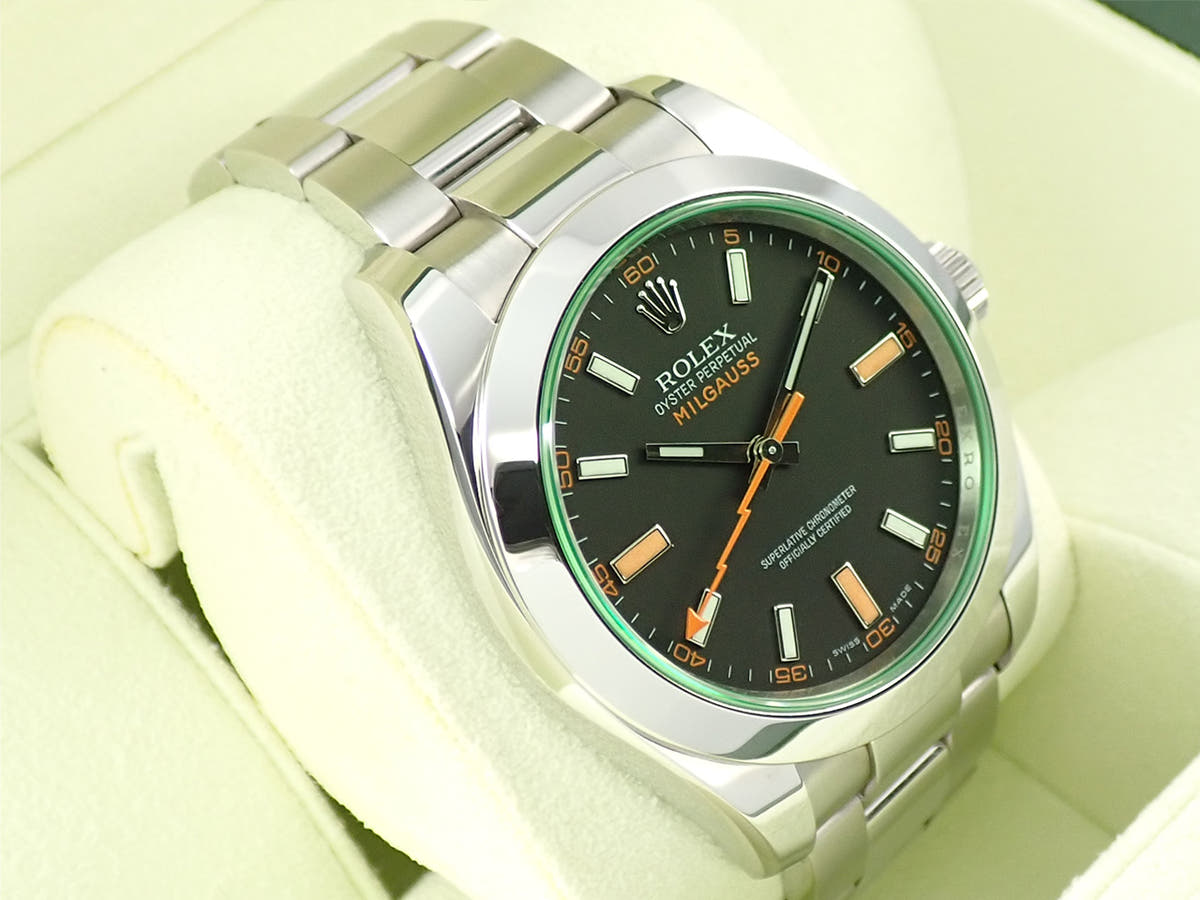 ロレックス ミルガウス Ref.116400GV ブラック文字盤 中古 Y65RC2Z4