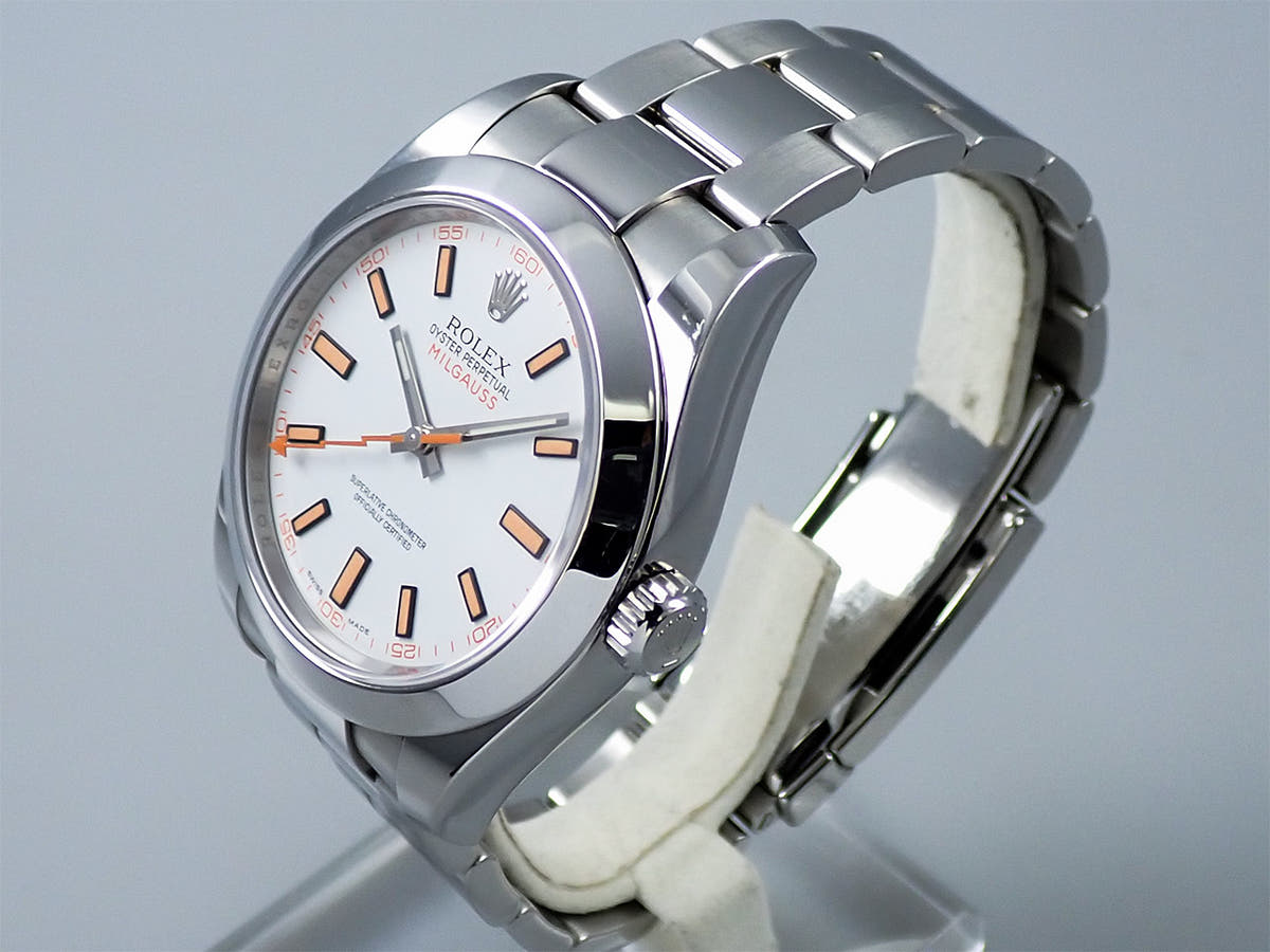 ロレックス ミルガウス Ref.116400 ホワイト文字盤 中古 C8A2CP39