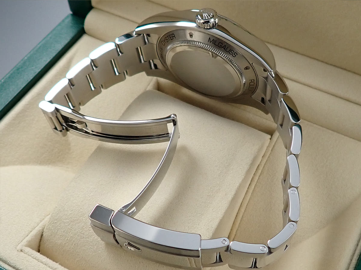 ロレックス ミルガウス Ref.116400 ホワイト文字盤 美品 T6PX59RW