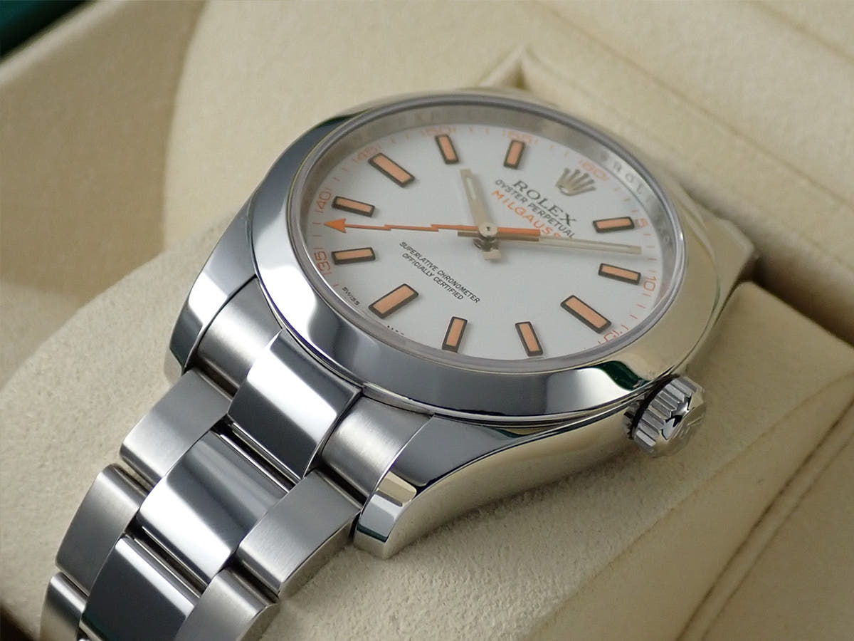 ロレックス ミルガウス Ref.116400 ホワイト文字盤 美品 T6PX59RW