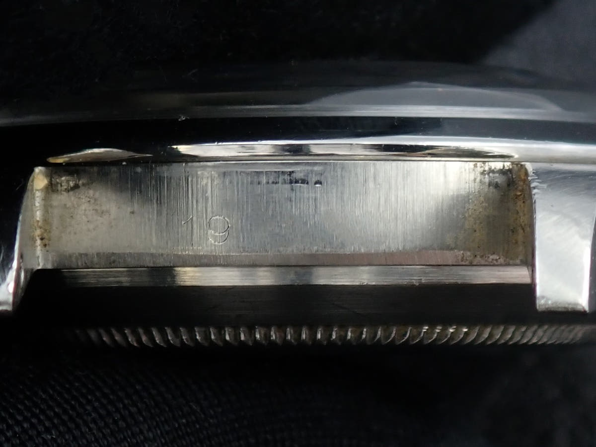 ロレックス ミルガウス Ref.1019 シルバー文字盤 中古 5RTW696U