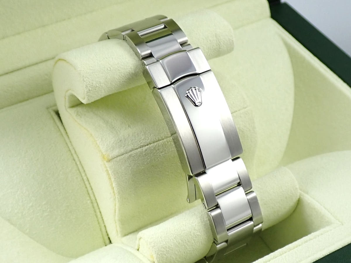 ロレックス ミルガウス Ref.116400 ブラック文字盤 美中古 106J7F48