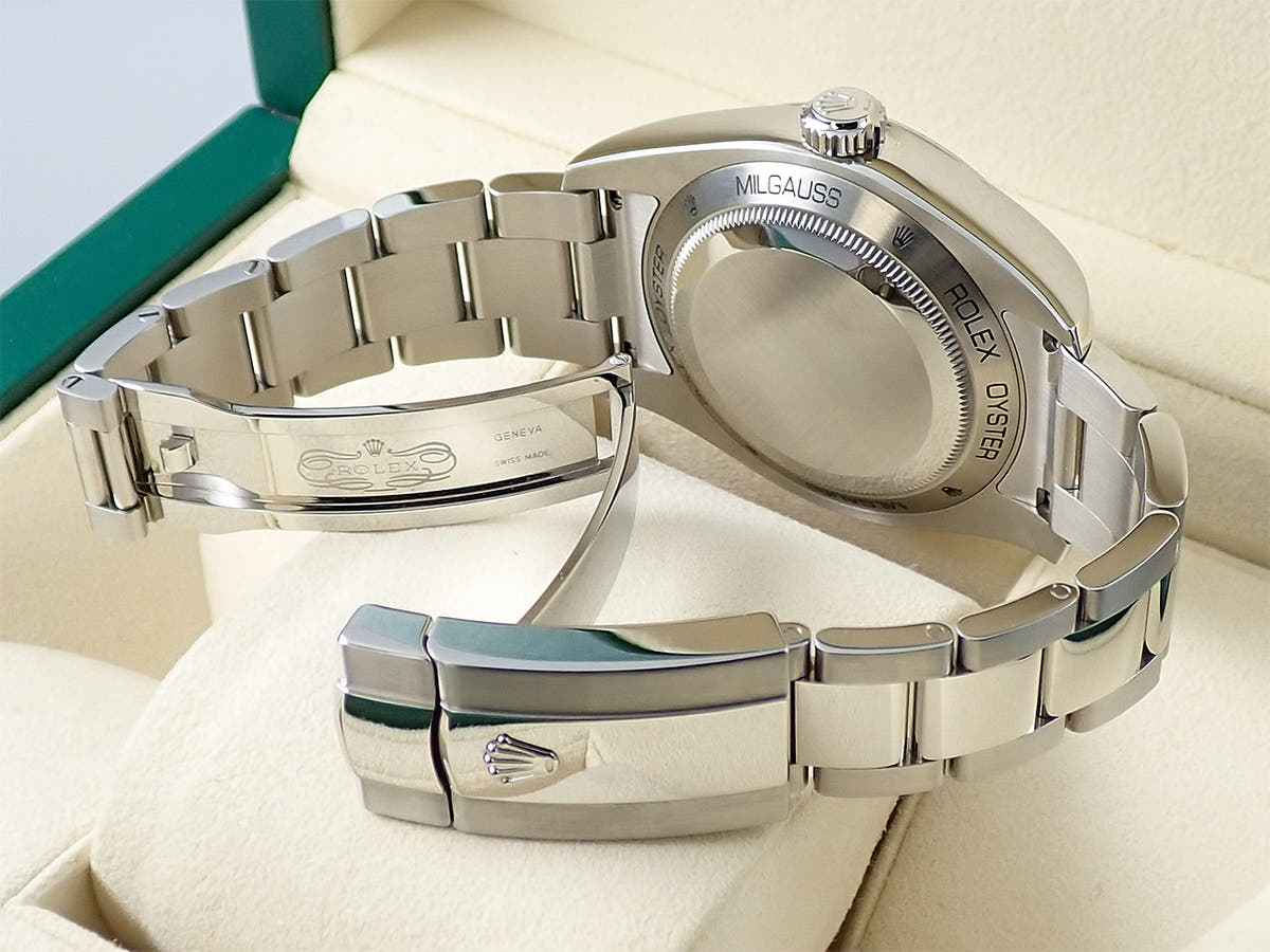 ロレックス ミルガウス Ref.116400GV ブラック文字盤 中古 8T000203