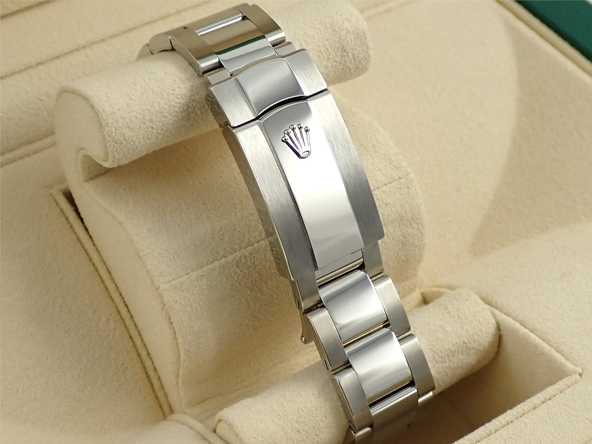 ロレックス ミルガウス Ref.116400GV ブラック文字盤 未使用 0F3F5800