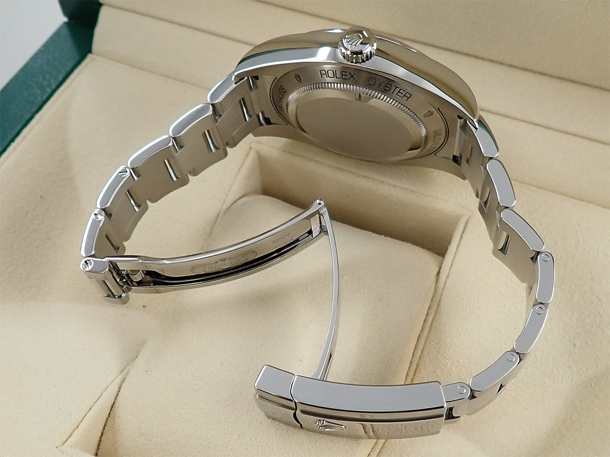 ロレックス ミルガウス Ref.116400GV Zブルー文字盤 美品 6JYLZPTZ