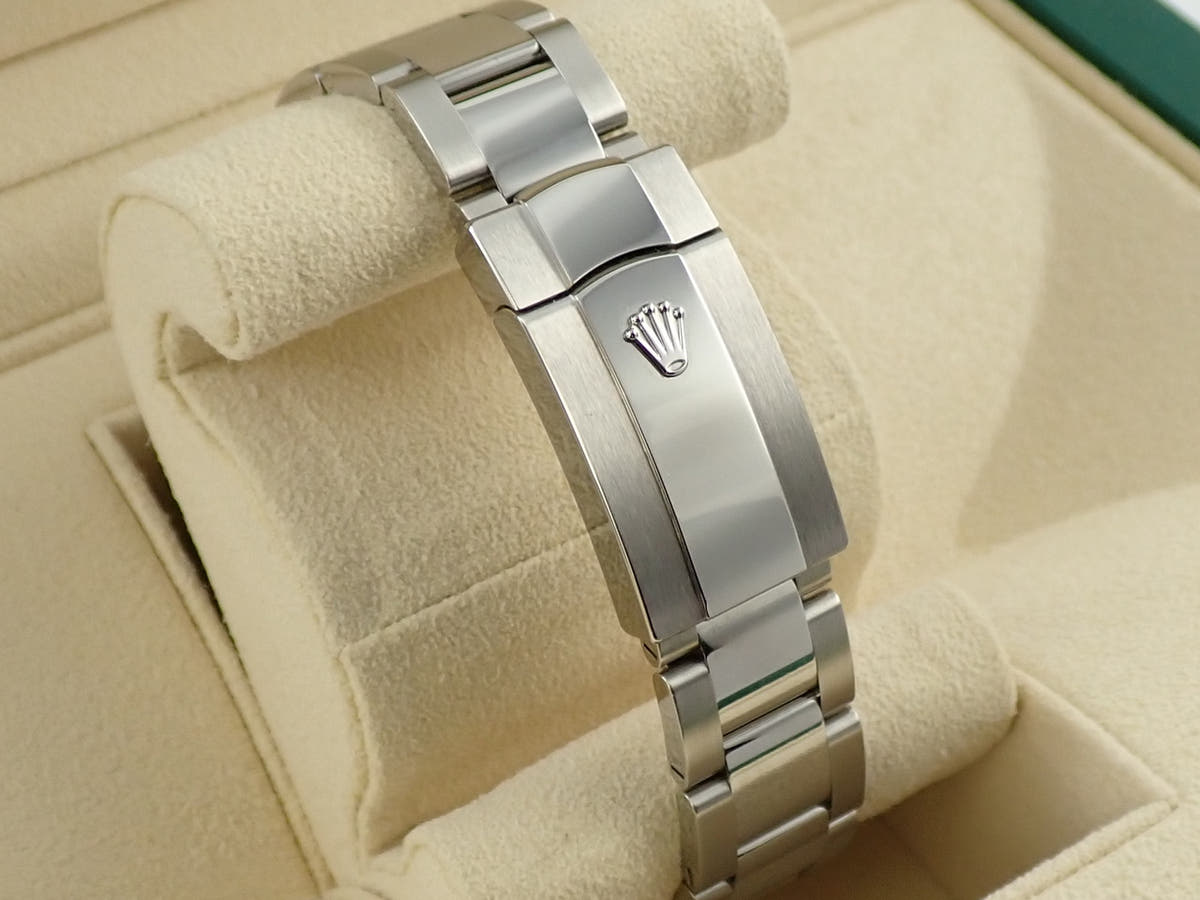 ロレックス ミルガウス Ref.116400GV ブラック文字盤 美品 818KKXKK