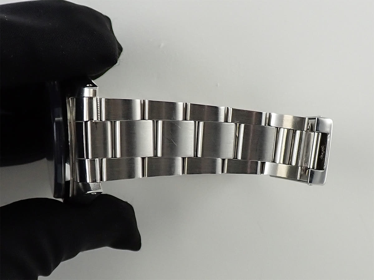ロレックス ミルガウス Ref.1019 ブラック文字盤 中古 L7LV2Z03