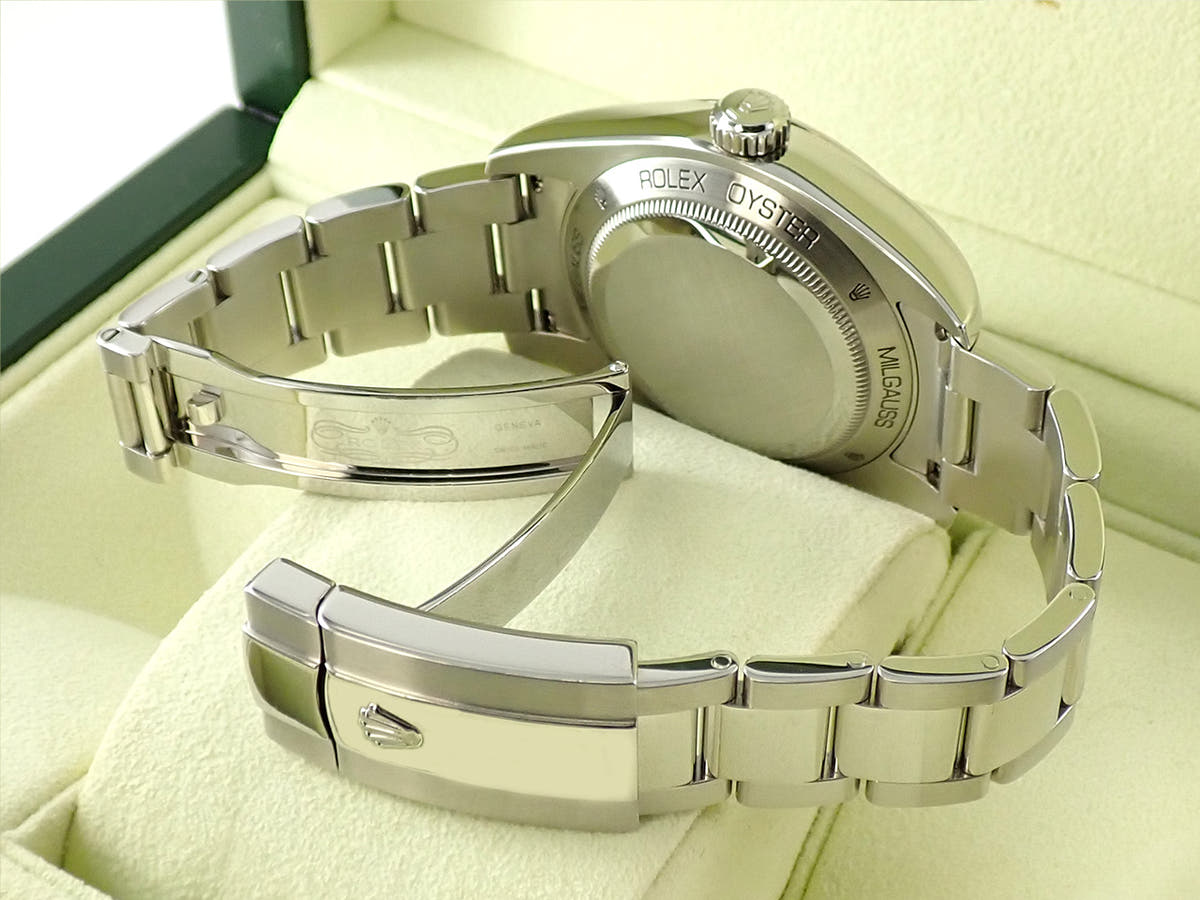 ロレックス ミルガウス Ref.116400 ホワイト文字盤 中古 P9682072