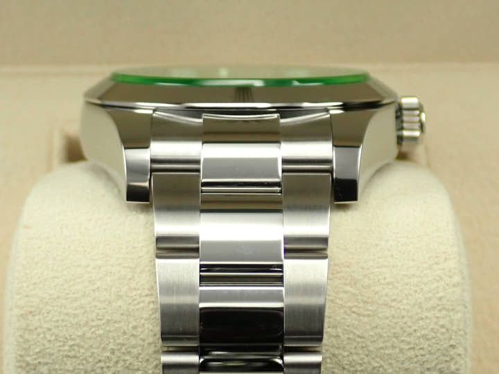 ロレックス ミルガウス Ref.116400GV ステンレススチール Zブルー文字盤