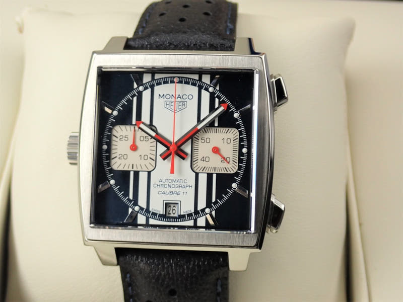 タグホイヤー モナコ Ref.CAW211D.FC6300 ブルー/ホワイト文字盤 美品 monaco-10