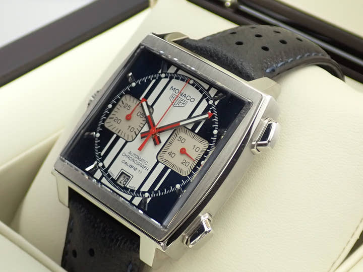 タグホイヤー モナコ Ref.CAW211D.FC6300 ブルー/ホワイト文字盤 美品 monaco-10