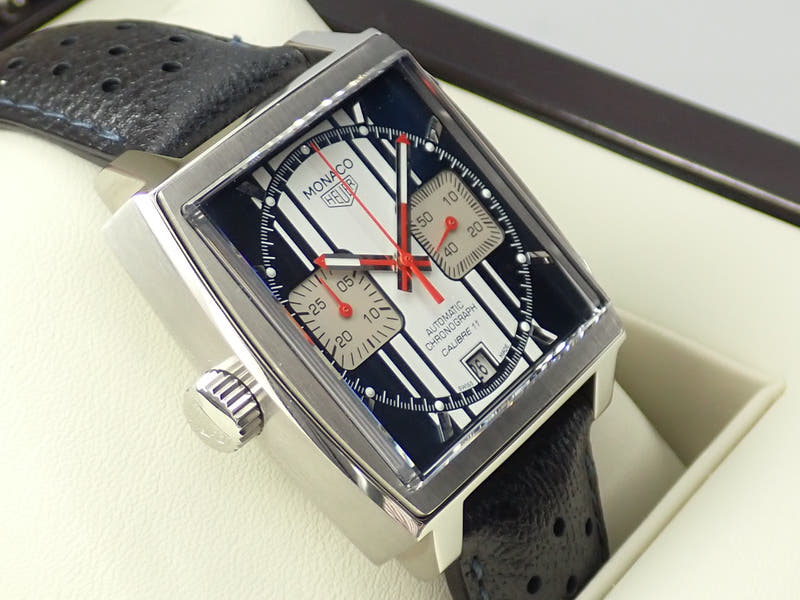 タグホイヤー モナコ Ref.CAW211D.FC6300 ブルー/ホワイト文字盤 美品 monaco-10