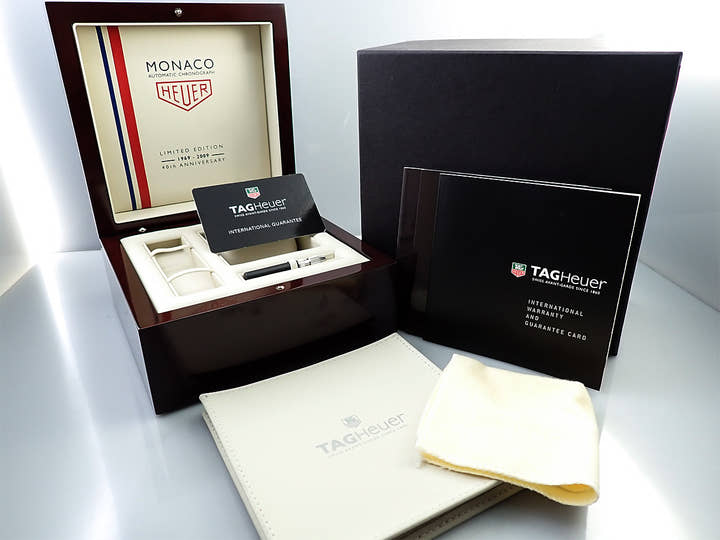 タグホイヤー モナコ クロノグラフ 40周年記念限定モデル Ref.CAW211A.EB0026 ブルー文字盤 中古 1KXXARKK