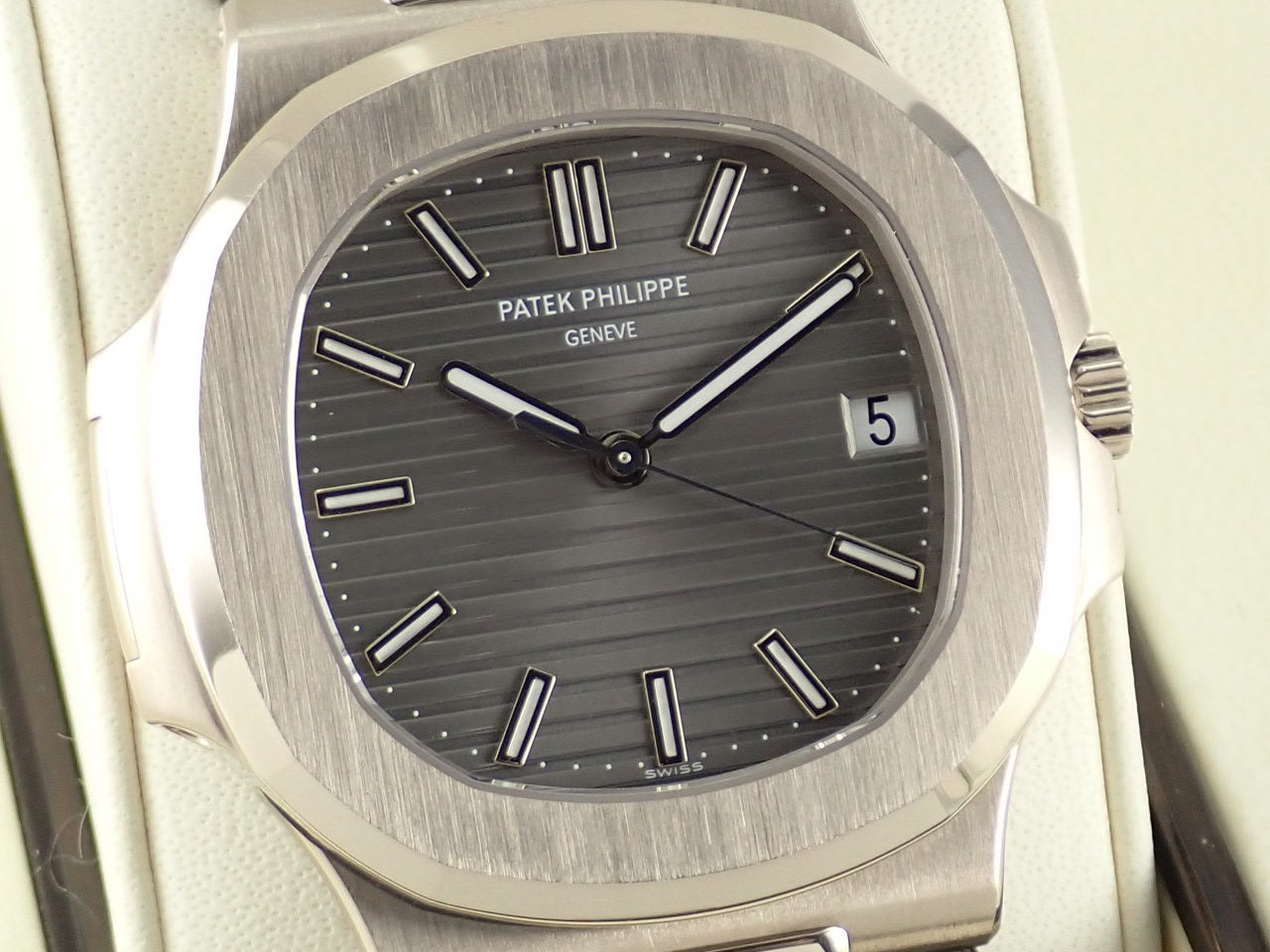 Patek Philippe Nautilus 18KWG &lt;Warranty, Box, etc.&gt;