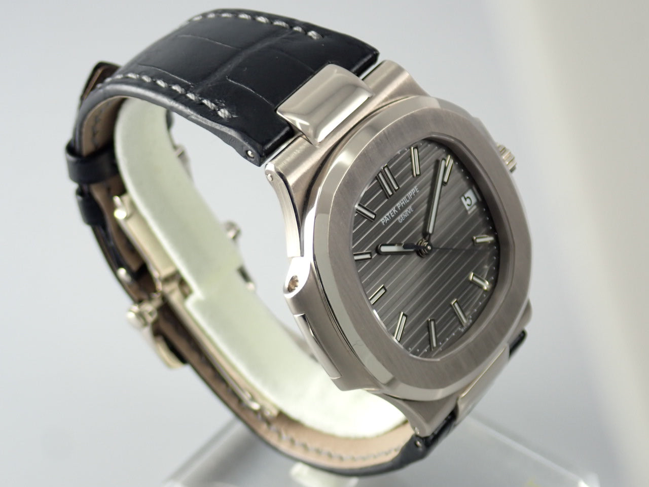 Patek Philippe Nautilus 18KWG &lt;Warranty, Box, etc.&gt;