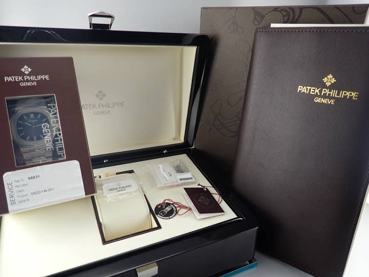 パテックフィリップ ノーチラス Ref.5800/1A-001 ダークブルー文字盤 中古 nautilus-104
