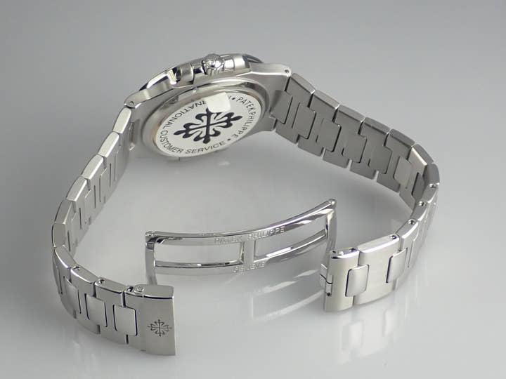 パテックフィリップ ノーチラス Ref.5800/1A-001 ダークブルー文字盤 中古 nautilus-104