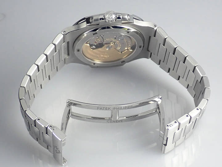 パテックフィリップ ノーチラス Ref.5711/1A-010 ブラックブルー文字盤 中古 nautilus-110