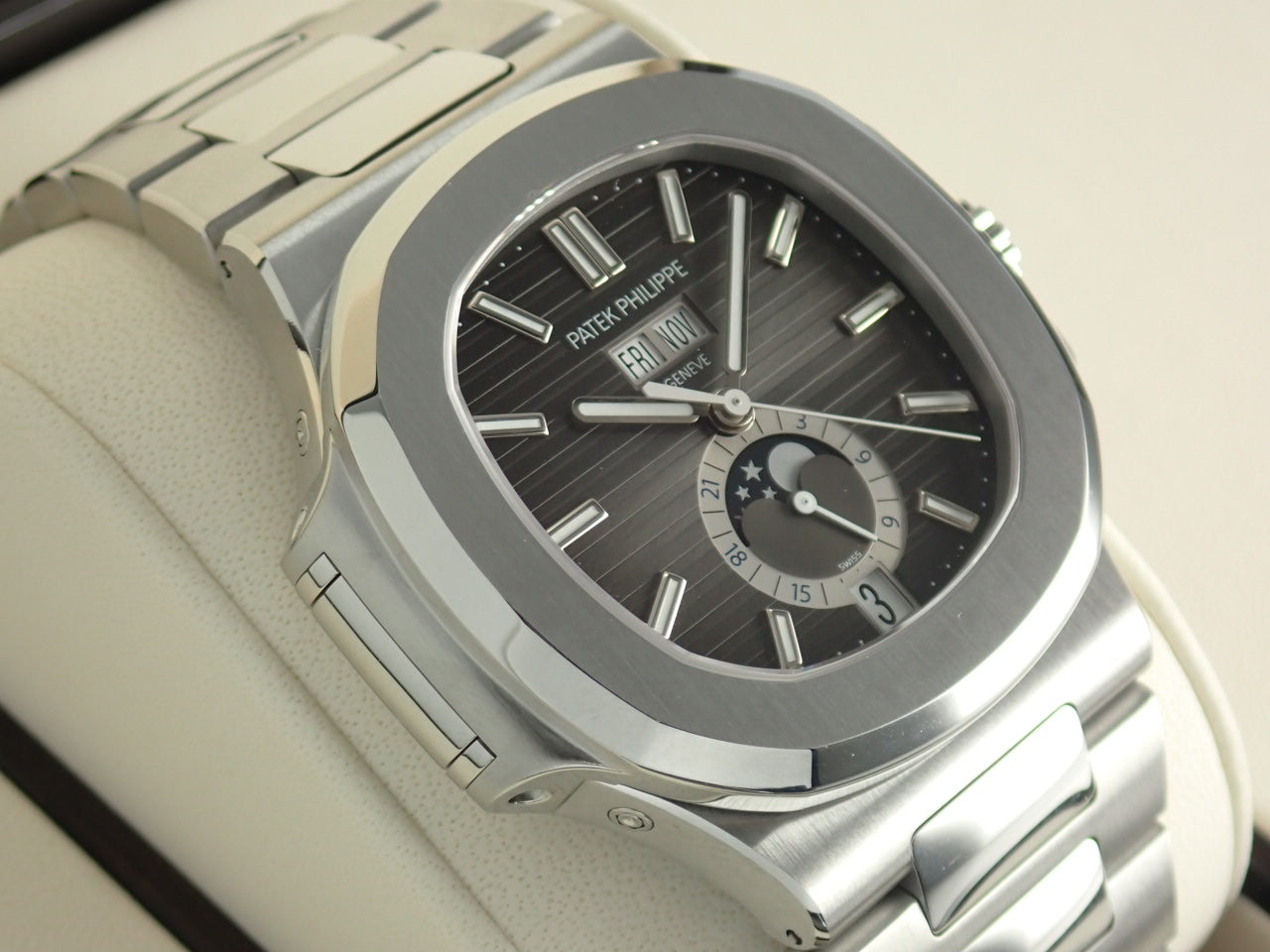 Patek Philippe Nautilus Annual Calendar Ref.5726/1A-001