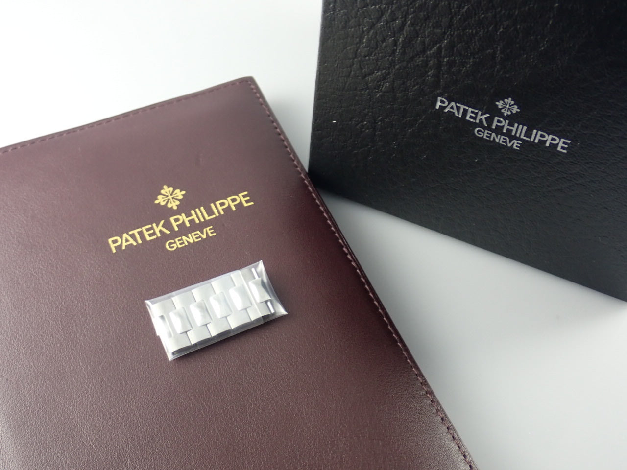 Patek Philippe Nautilus Petitcon &lt;Warranty, Box, etc.&gt;