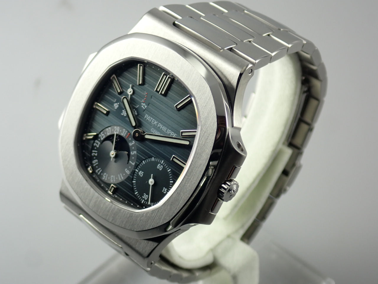 Patek Philippe Nautilus Petitcon &lt;Warranty, Box, etc.&gt;