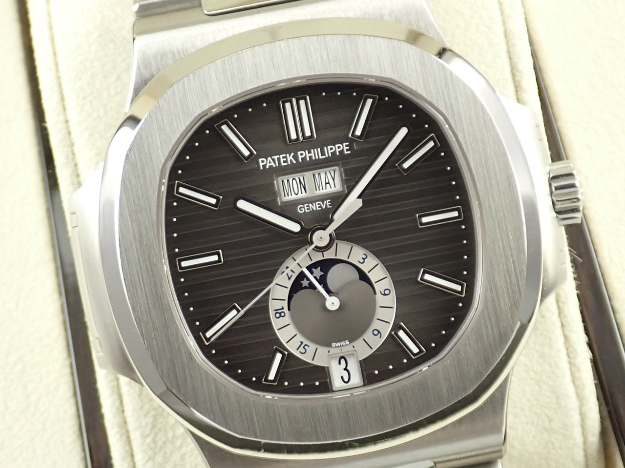 Patek Philippe Nautilus Annual Calendar [Good Condition] &lt;Warranty, Box, etc.&gt;