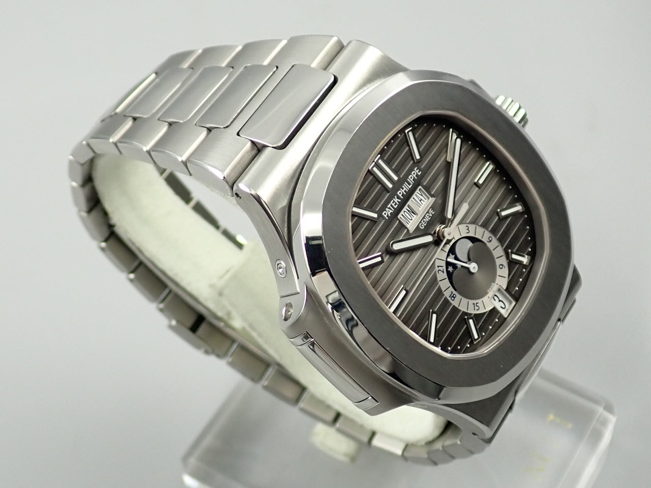 Patek Philippe Nautilus Annual Calendar [Good Condition] &lt;Warranty, Box, etc.&gt;