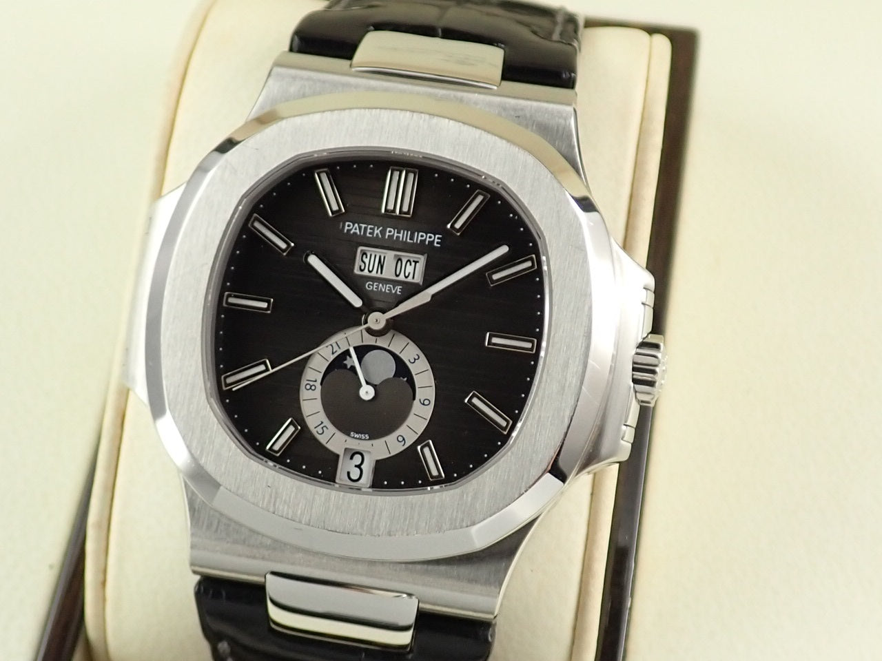 Patek Philippe Nautilus Annual Calendar Moon Phase &lt;Warranty, Box, etc.&gt;