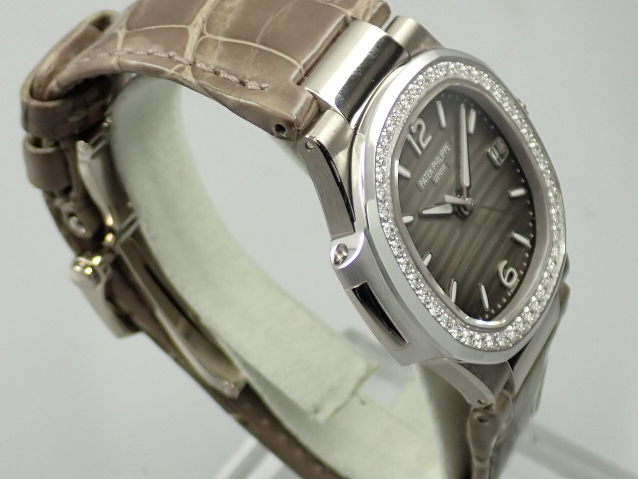 Patek Philippe Nautilus &lt;Warranty, Box, etc.&gt;