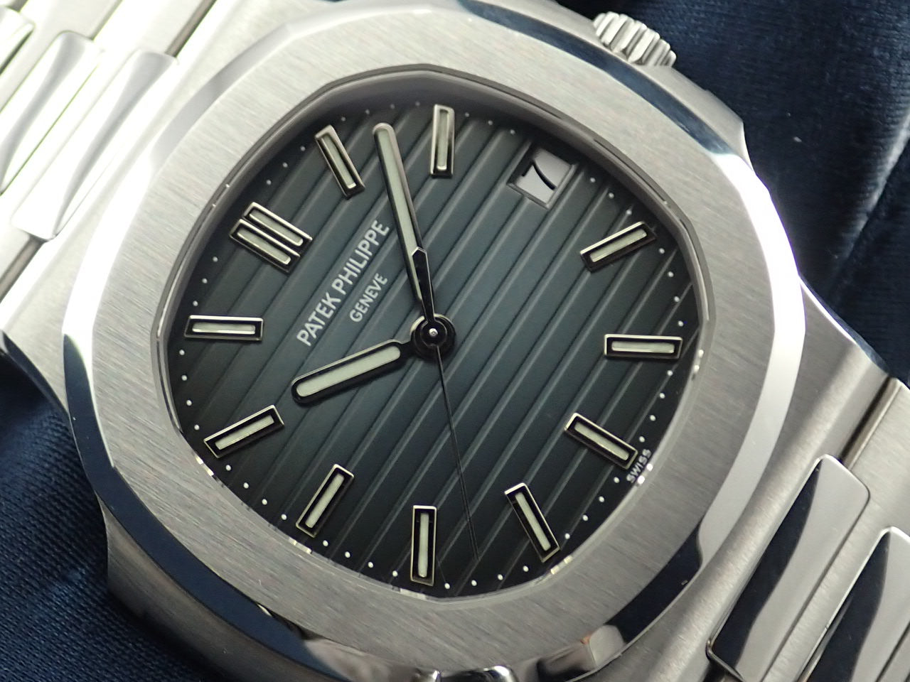 Patek Philippe Nautilus &lt;Warranty and other details&gt;