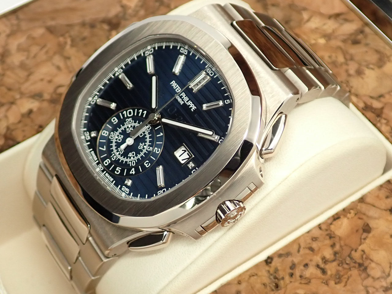 Patek Philippe Nautilus Chronograph 40th Anniversary &lt;Warranty Box and Others&gt;