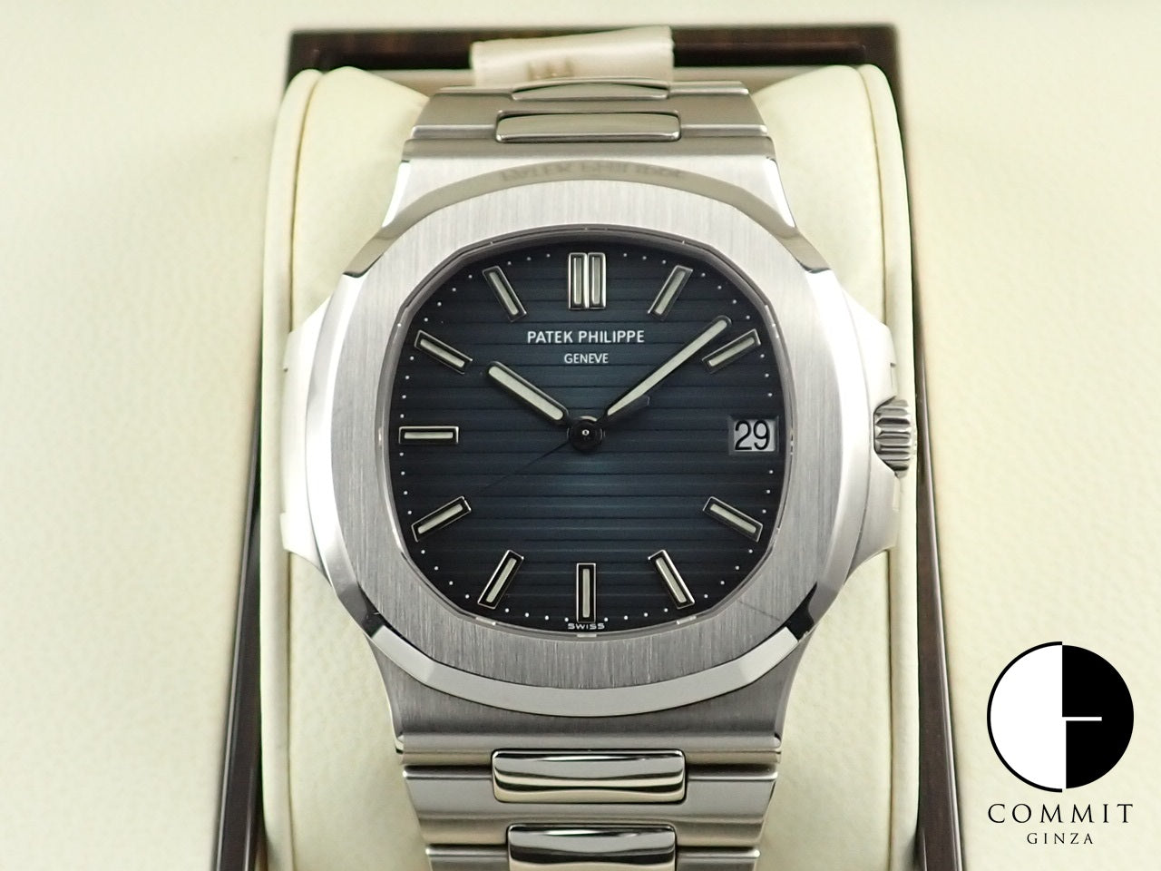 Patek Philippe Nautilus &lt;Warranty box and other details&gt;