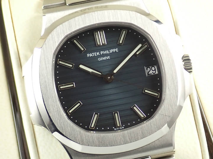 パテックフィリップ ノーチラス Ref.5711/1A-001 ステンレススチール ブルー文字盤