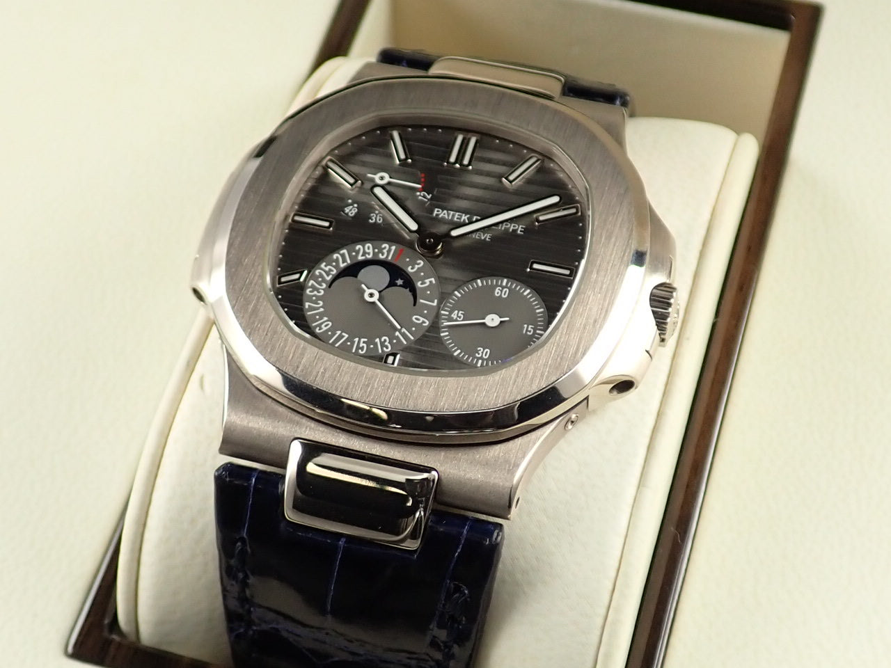 Patek Philippe Nautilus Petite Complication &lt;Warranty Box and Others&gt;