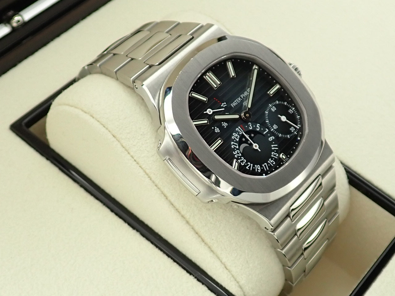 Patek Philippe Nautilus Petite Complication &lt;Warranty Box and Others&gt;