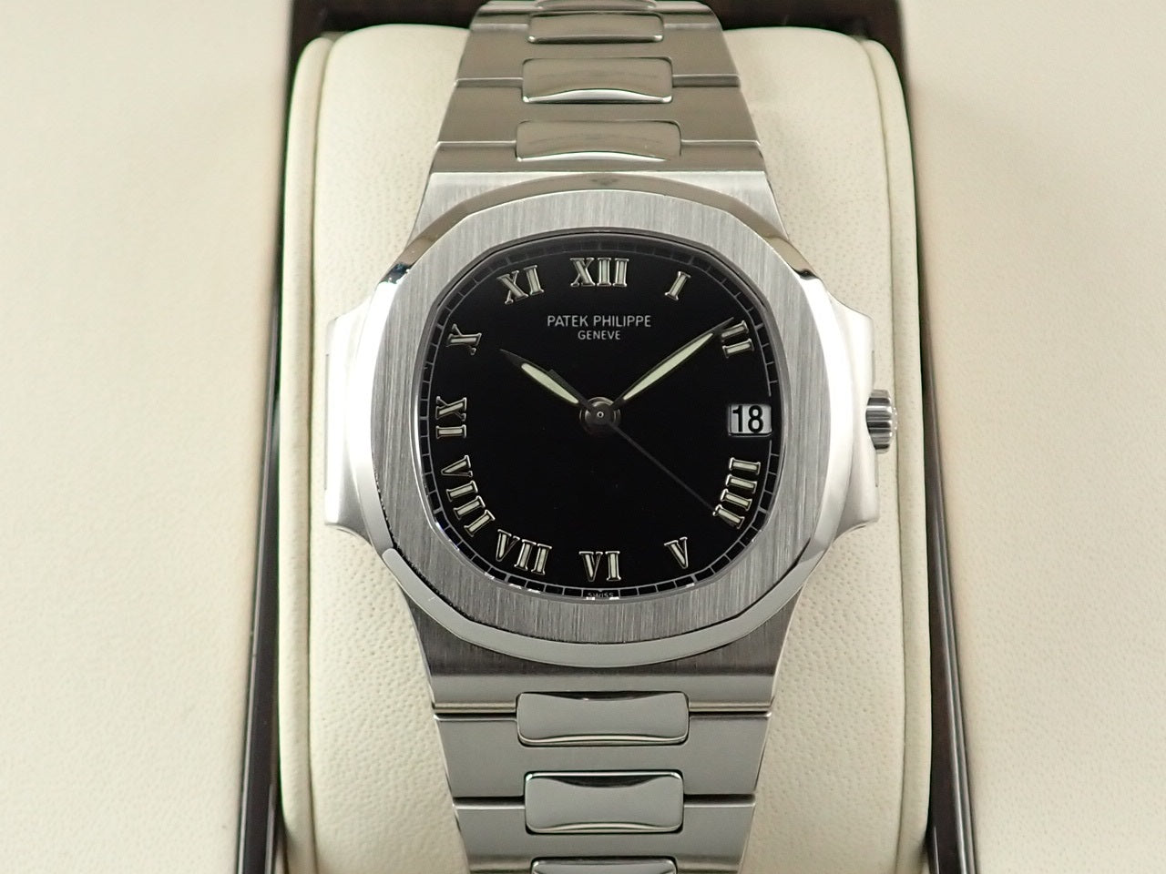 Patek Philippe Nautilus &lt;Warranty, Box, etc.&gt;