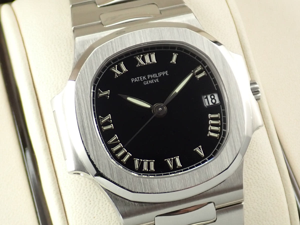 パテックフィリップ ノーチラス Ref.3800/1A-001 ブラック文字盤 中古 8CWHP302