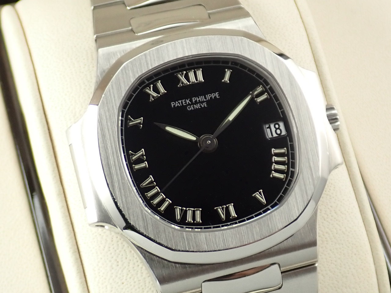 Patek Philippe Nautilus &lt;Warranty, Box, etc.&gt;