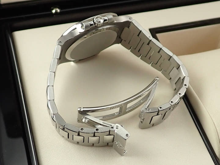 パテックフィリップ ノーチラス Ref.3800/1A-001 ステンレススチール ブラック文字盤