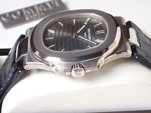 パテックフィリップ ノーチラス Ref.5711G グレー文字盤 中古 nautilus-18