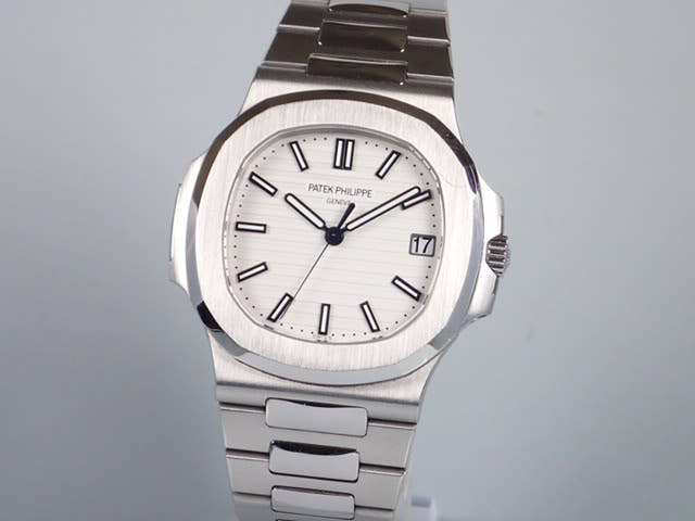 パテックフィリップ ノーチラス Ref.5711/1A ホワイト文字盤 中古 nautilus-19