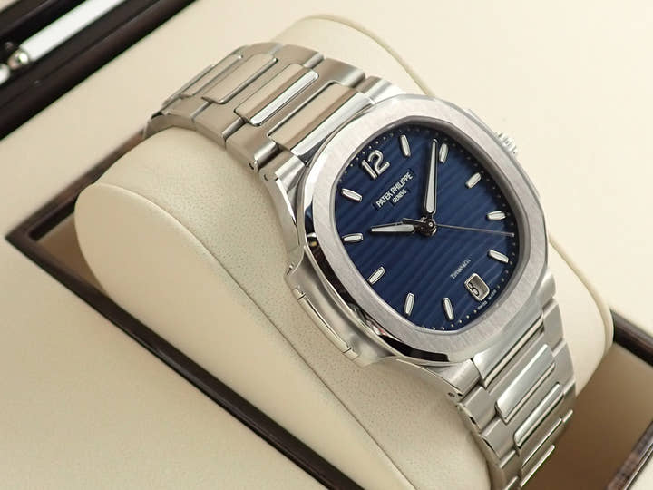 パテックフィリップ ノーチラス Ref.7118/1A-001 ステンレススチール ブルー文字盤