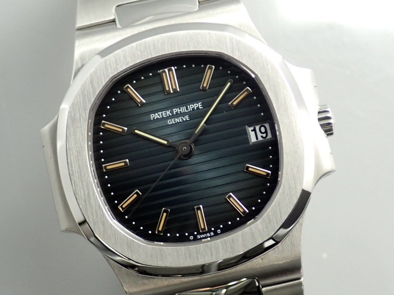 Patek Philippe Nautilus &lt;Warranty, Box, etc.&gt;