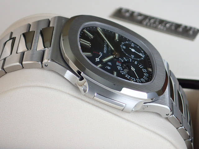 パテックフィリップ ノーチラス Ref.5712/1A ブラックブルー文字盤 新品 nautilus-20