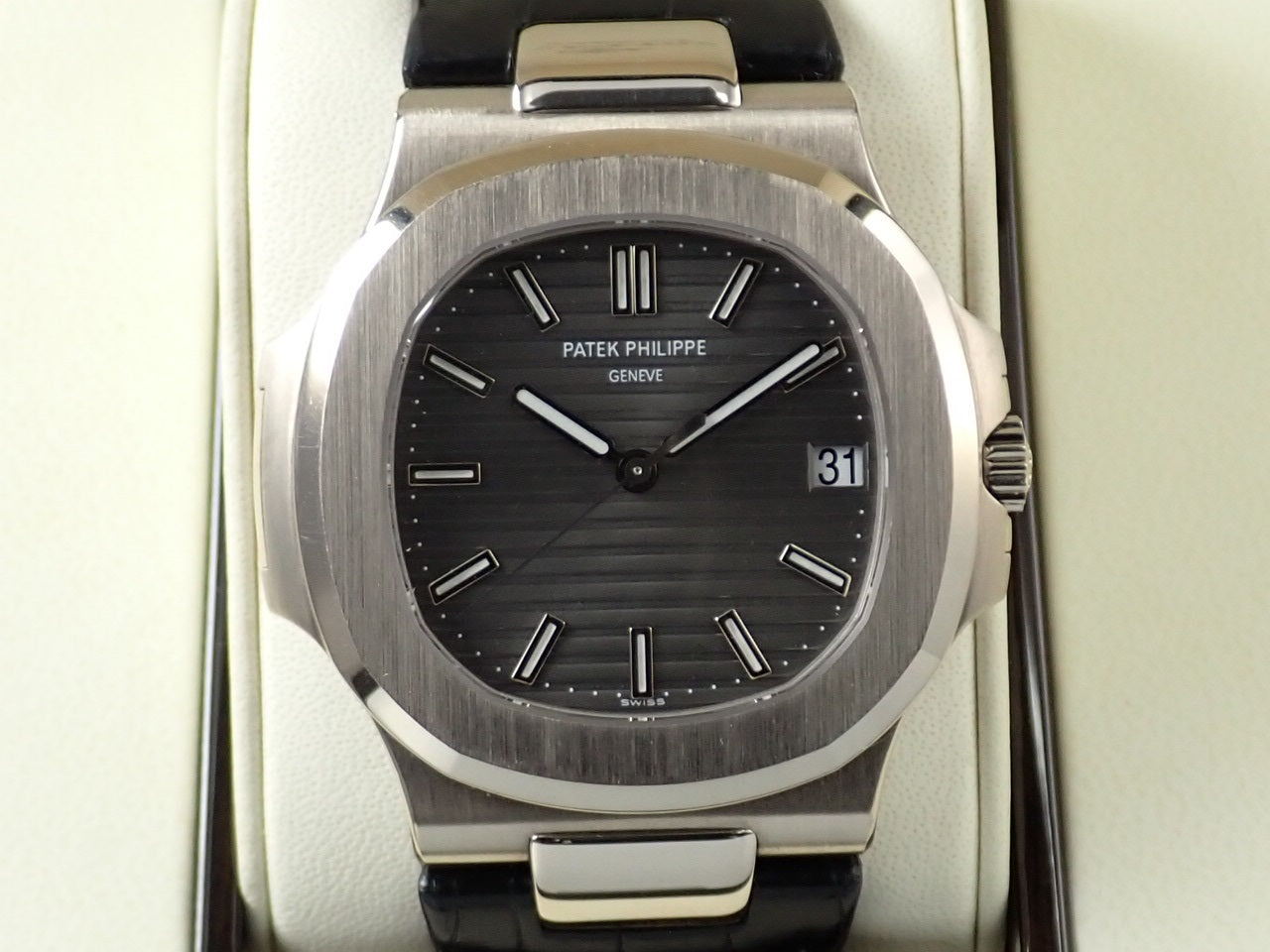 Patek Philippe Nautilus &lt;Warranty, Box, etc.&gt;