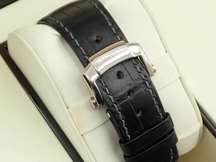 Patek Philippe Nautilus Ref. 5711G-001 White Gold Gray Dial