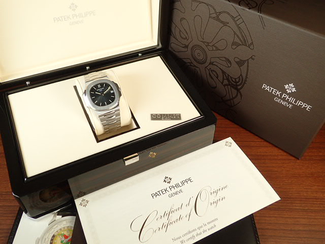 Patek Philippe Nautilus [Unused]