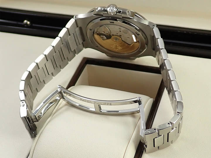 パテックフィリップ ノーチラス Ref.5711/1A-010 ステンレススチール ブルー文字盤